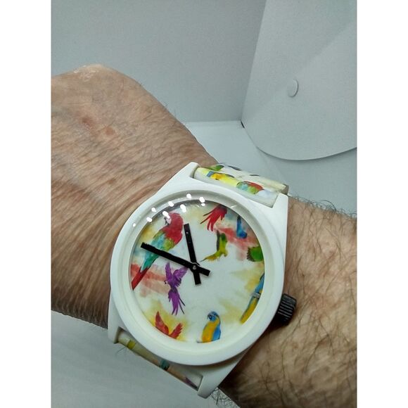 Neff Daily Parrots Watch Vintage RN129493 - Picture 14 of 14